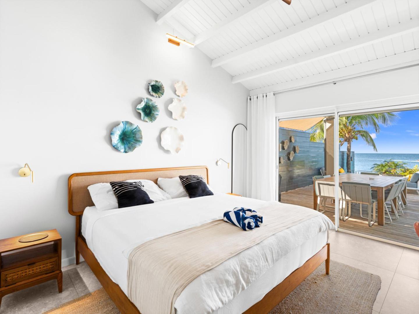 Surfsong Villa- Luxury Water Front Villa For 12 Maho المظهر الخارجي الصورة